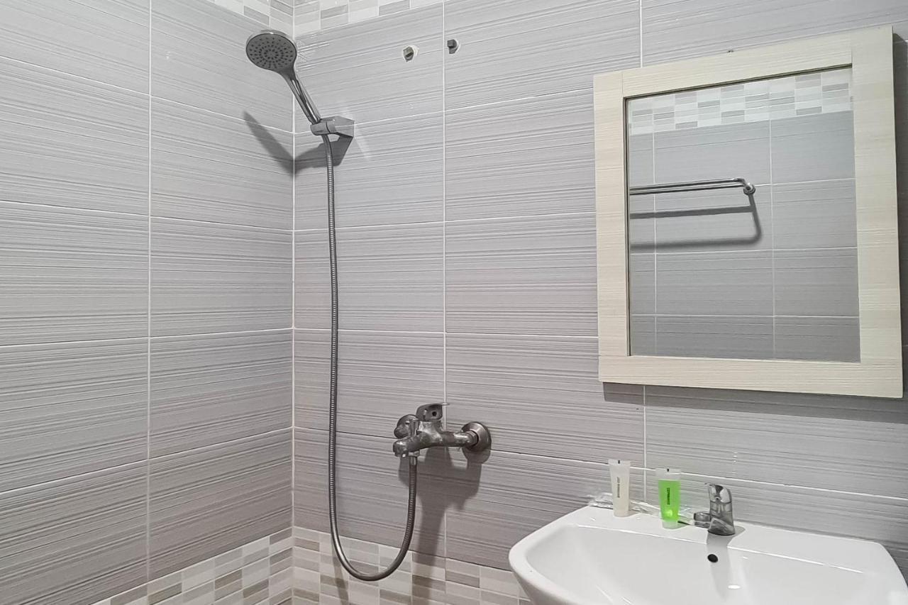 Gaia Asri Hotel Pamanukan Hilir Екстериор снимка