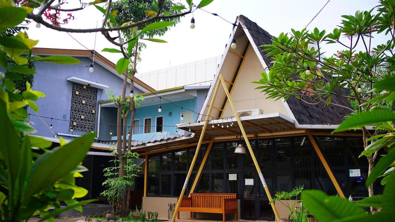 Gaia Asri Hotel Pamanukan Hilir Екстериор снимка
