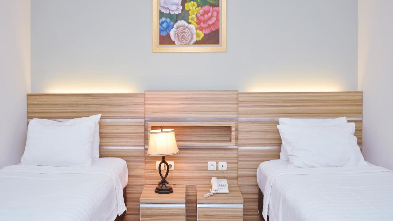 Gaia Asri Hotel Pamanukan Hilir Екстериор снимка