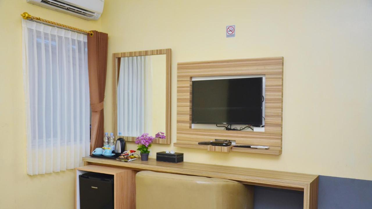 Gaia Asri Hotel Pamanukan Hilir Екстериор снимка