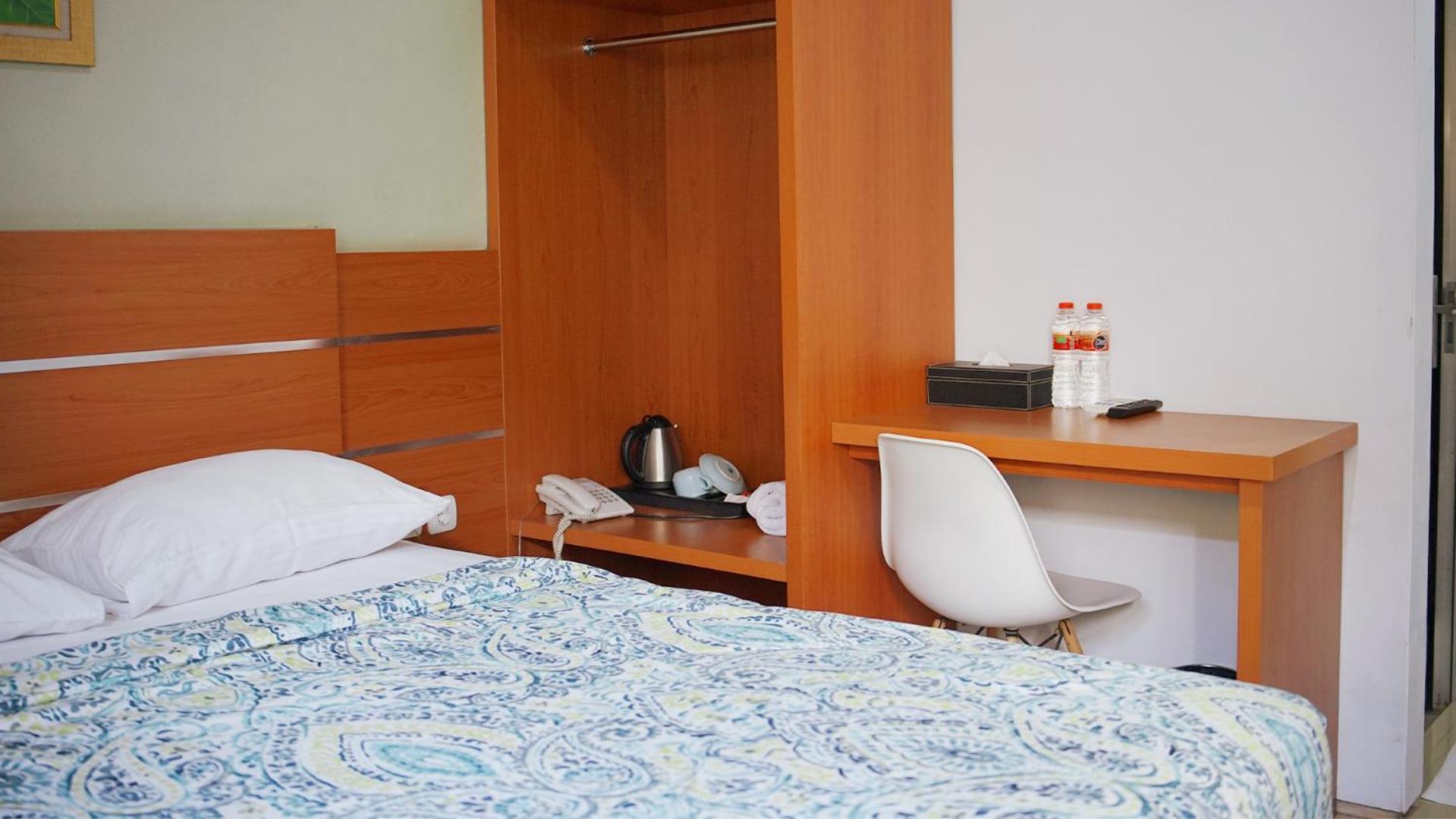 Gaia Asri Hotel Pamanukan Hilir Стая снимка